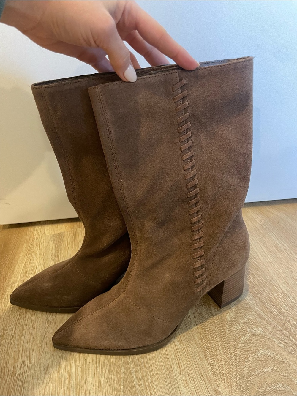 NWOT Vince Camuto Brown Suede Boots- Size 7